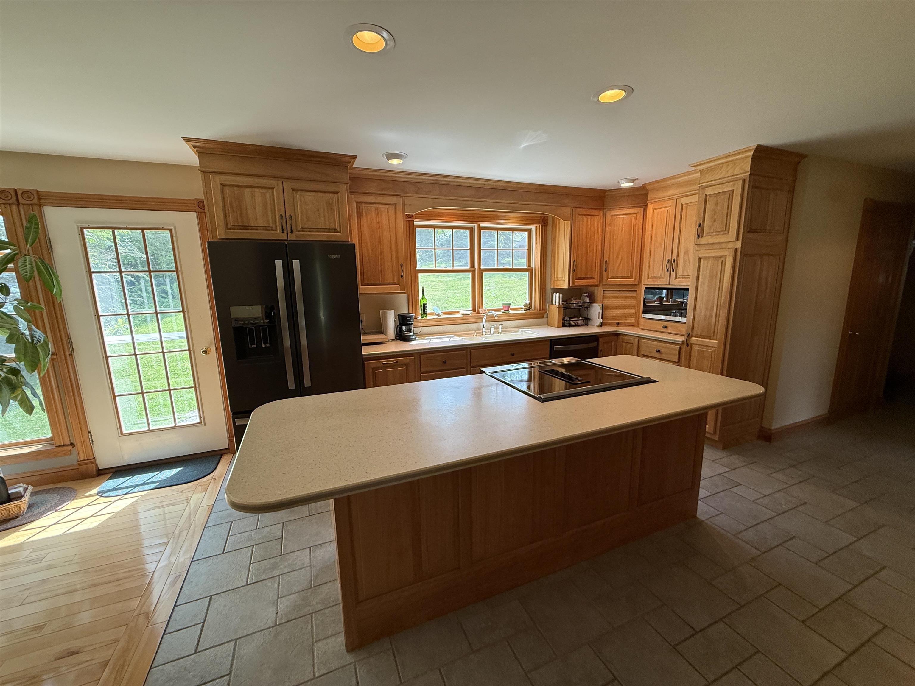 82 Spring Creek Road St. Johnsbury, VT 05819 - Photo 18 of 60