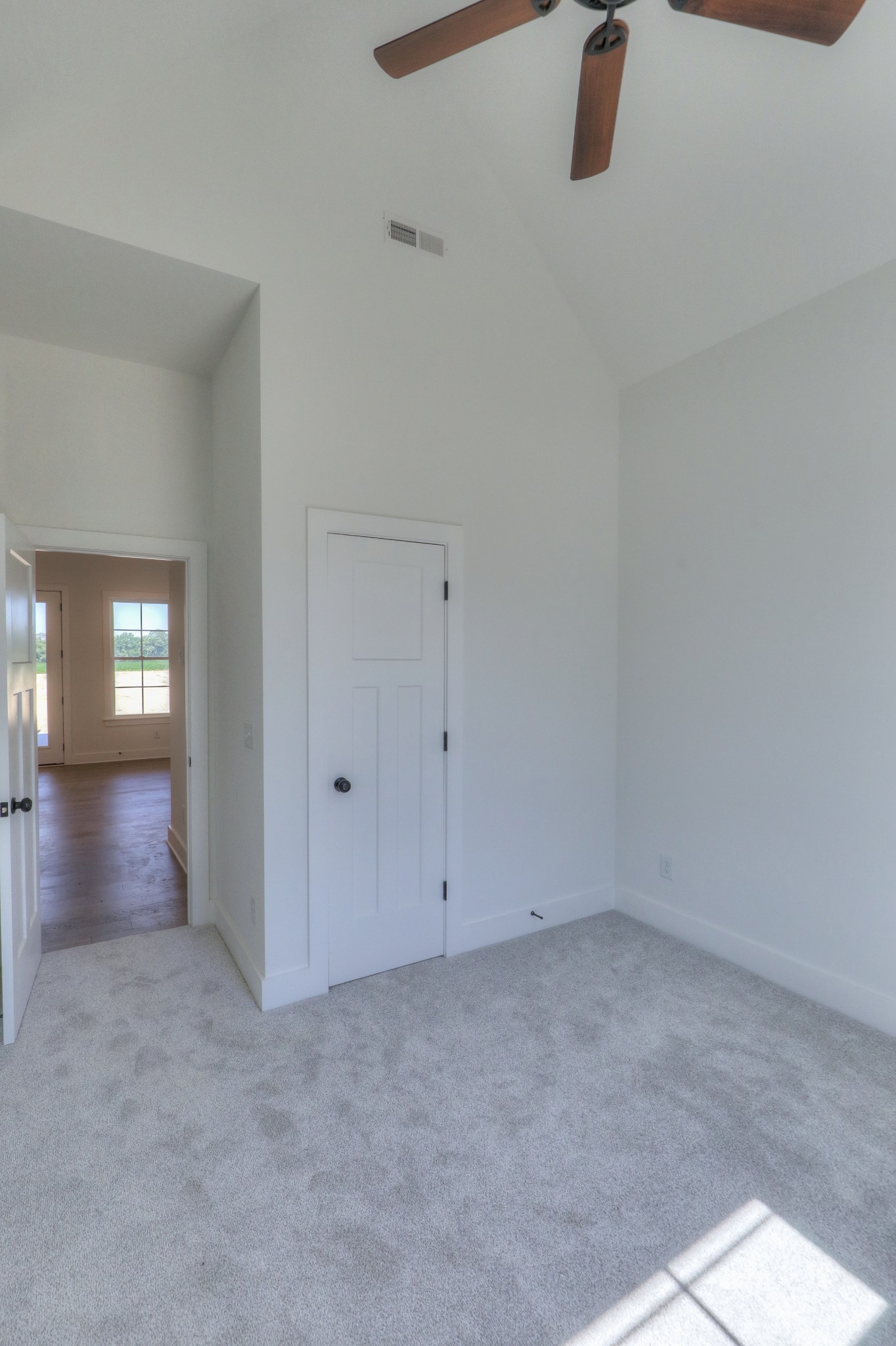 1221 Norton Road Manchester, TN 37355 - Photo 17 of 34 a view of an empty room
