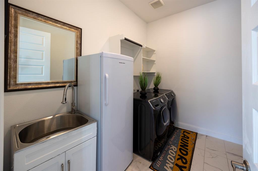 1509 Devotion Row Wylie, TX 75098 - Photo 11 of 39