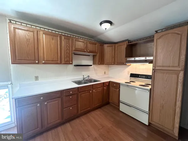 $1,500 | 1032 North 7th Street, Perkasie, PA 18944