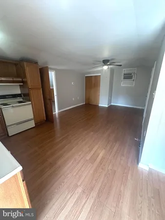 $1,500 | 1032 North 7th Street, Perkasie, PA 18944