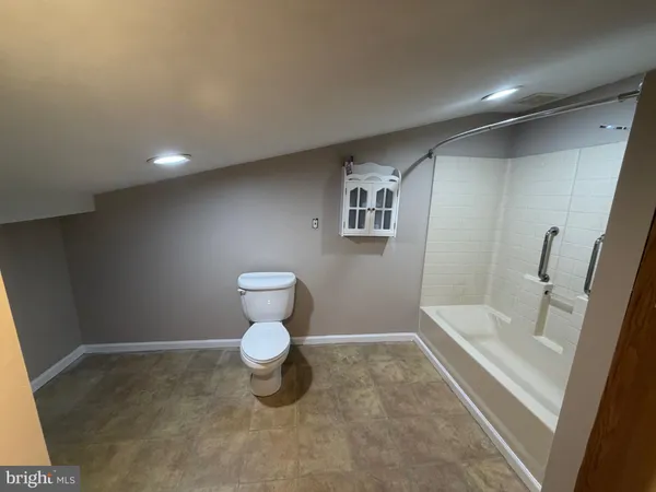 $1,500 | 1032 North 7th Street, Perkasie, PA 18944