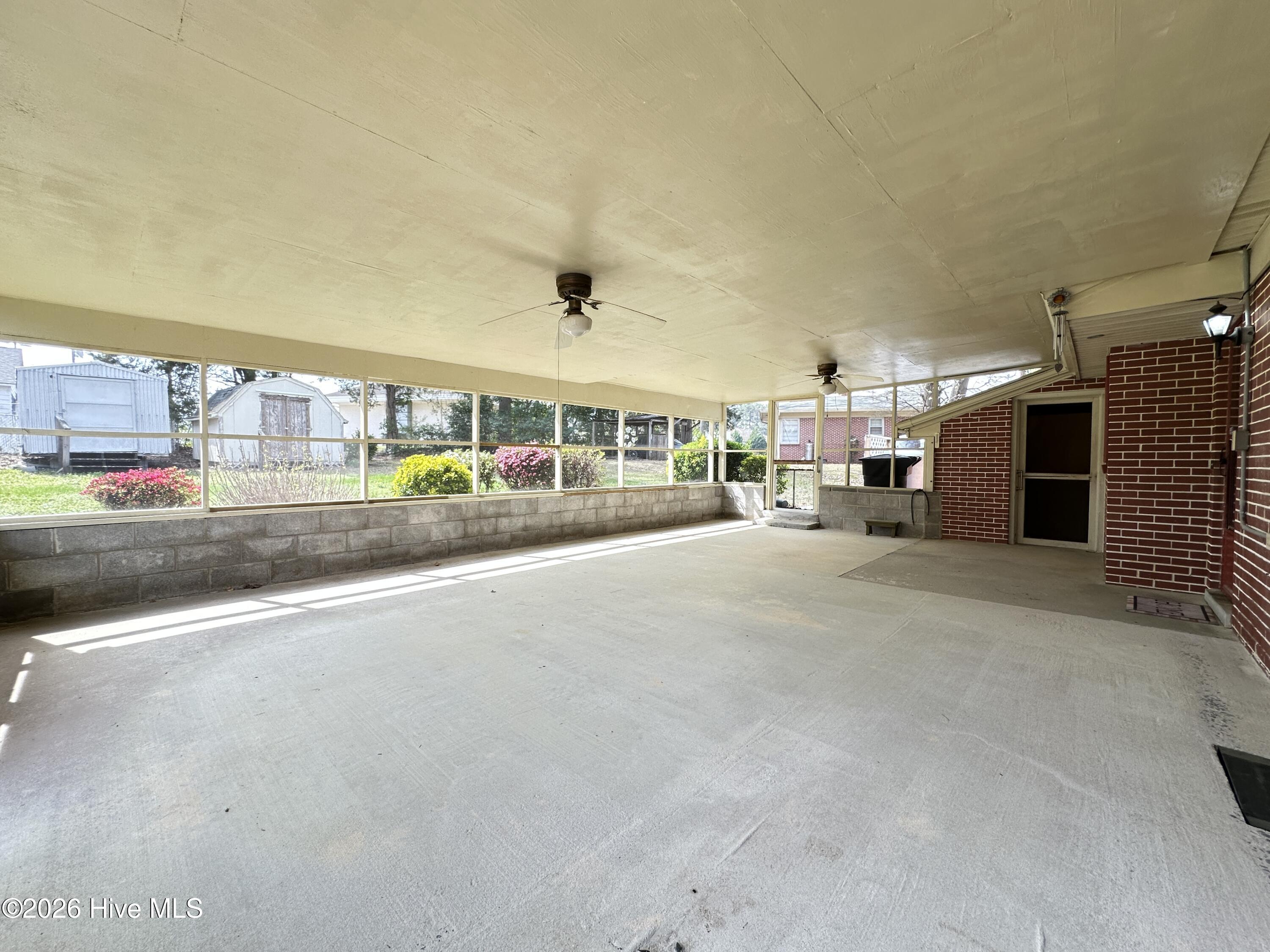 100 Wilson Street, Unit A Clinton, NC 28328 - Photo 25 of 29 Large Screened patio