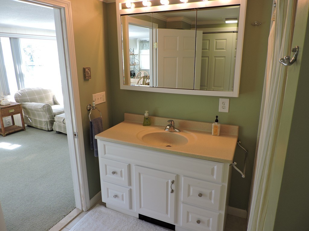 85-95 Huckins Neck Road Barnstable, MA 02632 - Photo 9 of 18 Gallery Image 9