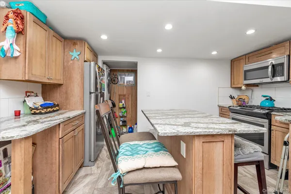 $649,000 | 103 Oakley Avenue, Elmont, NY 11003