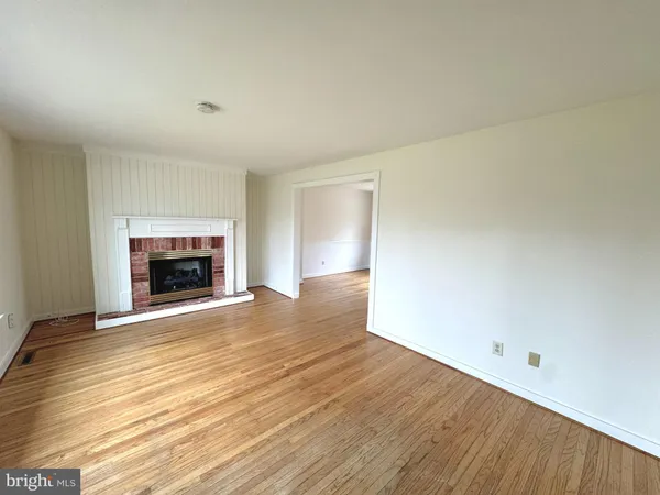 $3,000 | 1717 Red Oak Road, Williamstown, NJ 08094