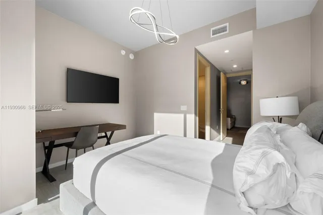 $4,000,000 | 1000 Brickell Plaza, Unit PH5904, Miami, FL 33131