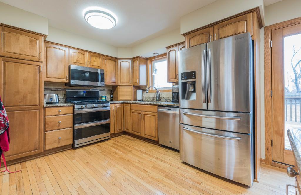 9595 Ranchview Lane North Maple Grove, MN 55369 - Photo 1 of 1 Gallery Image 1