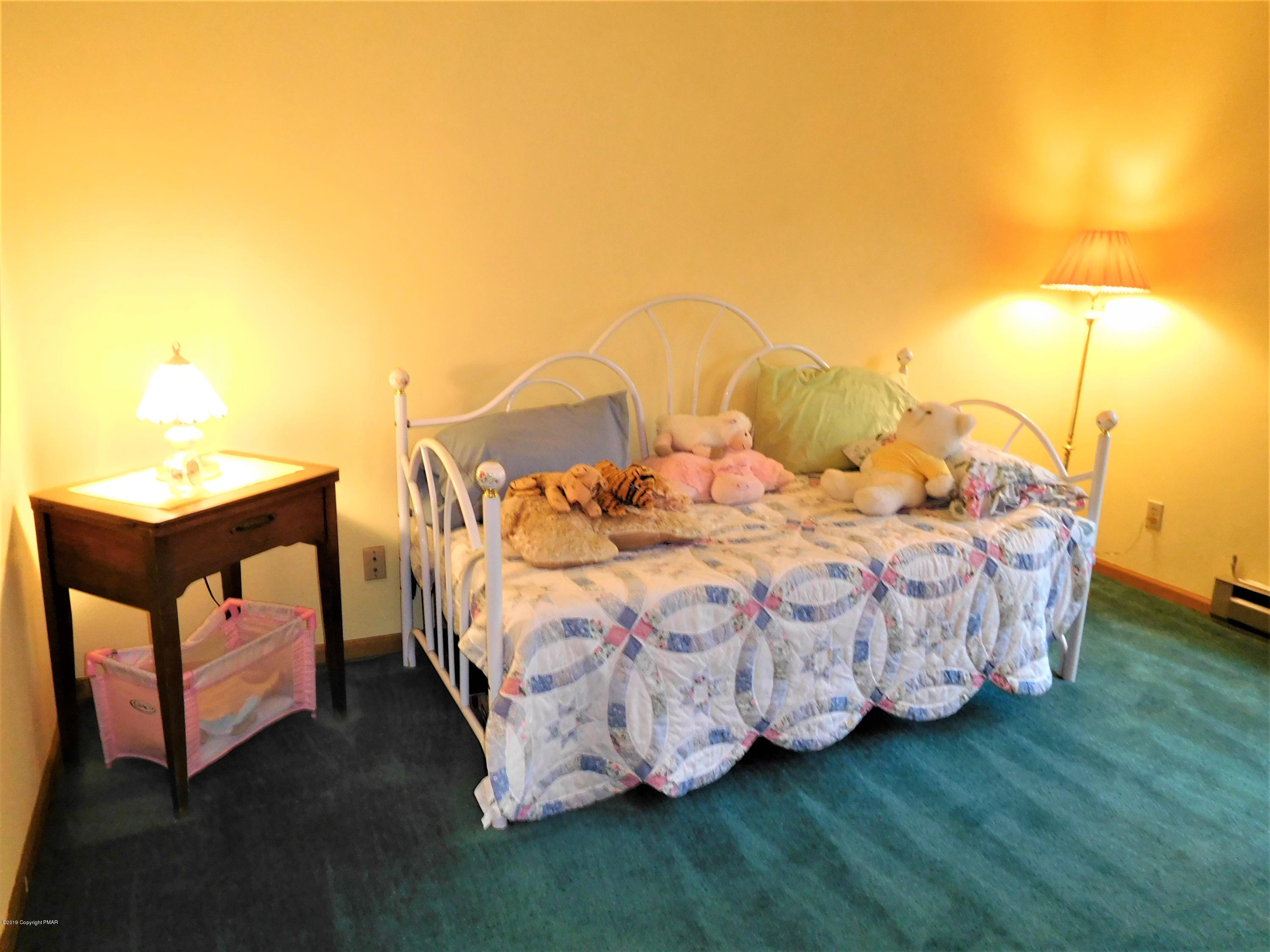 152 Hemlock Road Tannersville, PA 18372 - Photo 27 of 32 bedroom 4