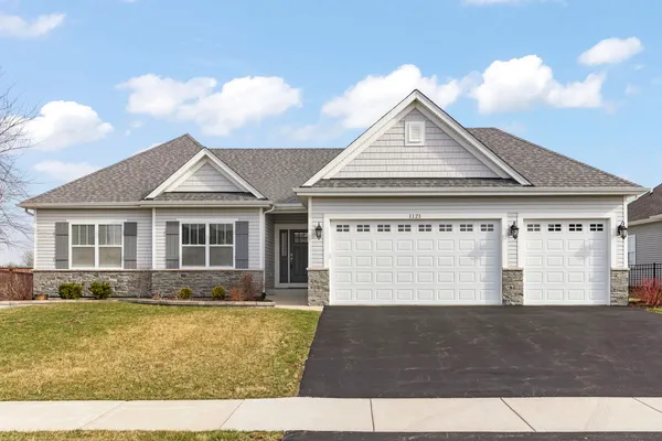 $485,000 | 1121 Blackberry Shore Lane, Yorkville, IL 60560