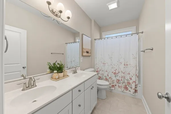 $485,000 | 1121 Blackberry Shore Lane, Yorkville, IL 60560