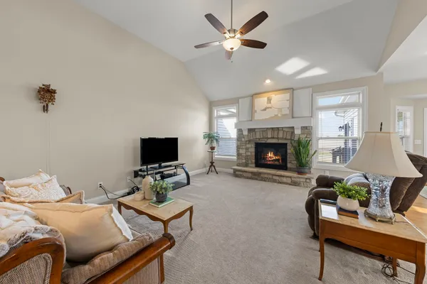 $485,000 | 1121 Blackberry Shore Lane, Yorkville, IL 60560