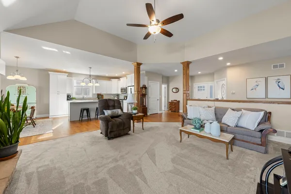 $485,000 | 1121 Blackberry Shore Lane, Yorkville, IL 60560