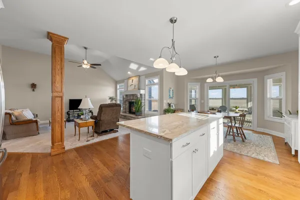 $485,000 | 1121 Blackberry Shore Lane, Yorkville, IL 60560