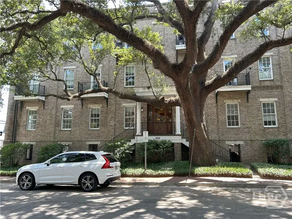 $2,900 | 425 East Mc Donough Street, Unit 101, Savannah, GA 31401