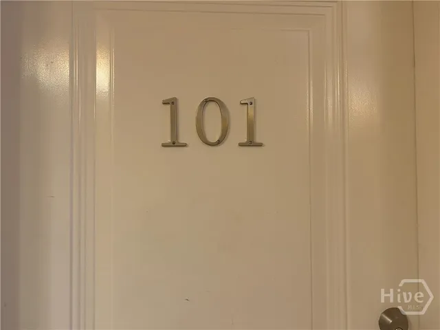 $2,900 | 425 East Mc Donough Street, Unit 101, Savannah, GA 31401