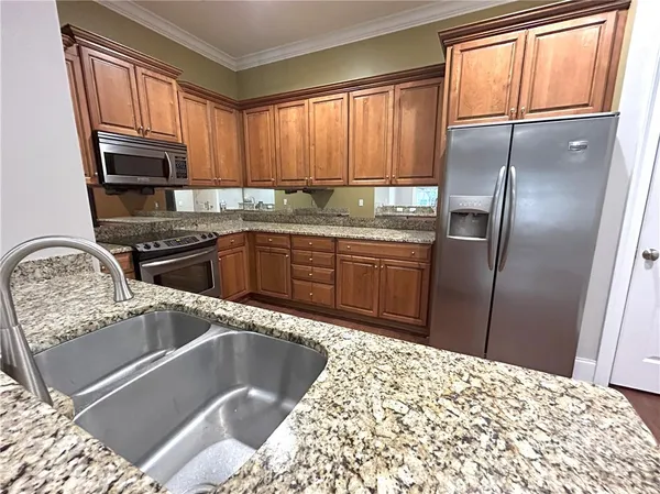 $2,900 | 425 East Mc Donough Street, Unit 101, Savannah, GA 31401