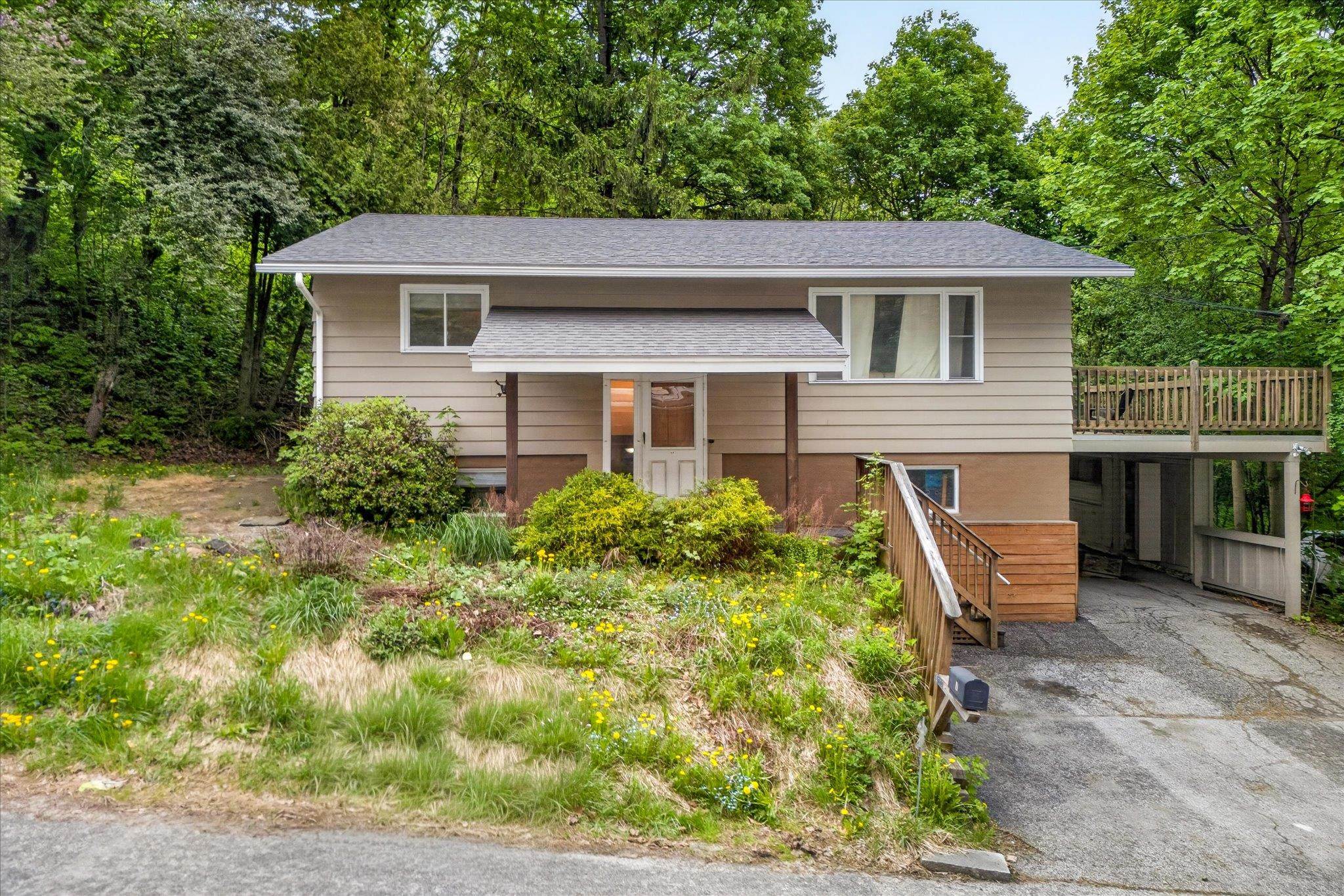 7 Wendell Place Barre, VT 05641 - Photo 2 of 35