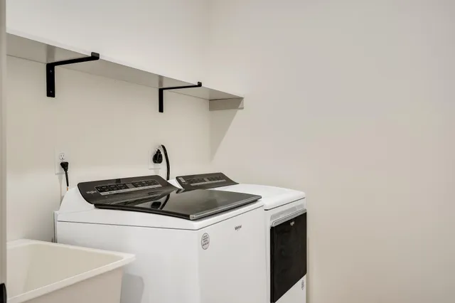 $325,000 | 301 Stoddard Street, Houston, MN 55943