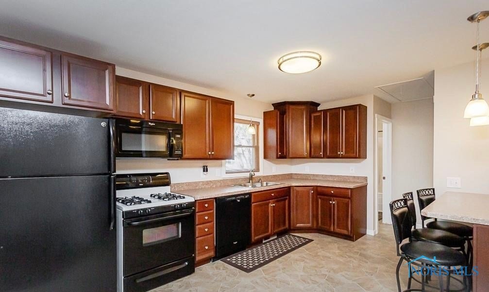 5239 Rowland Road Toledo, OH 43613 - Photo 8 of 38 Gallery Image 8