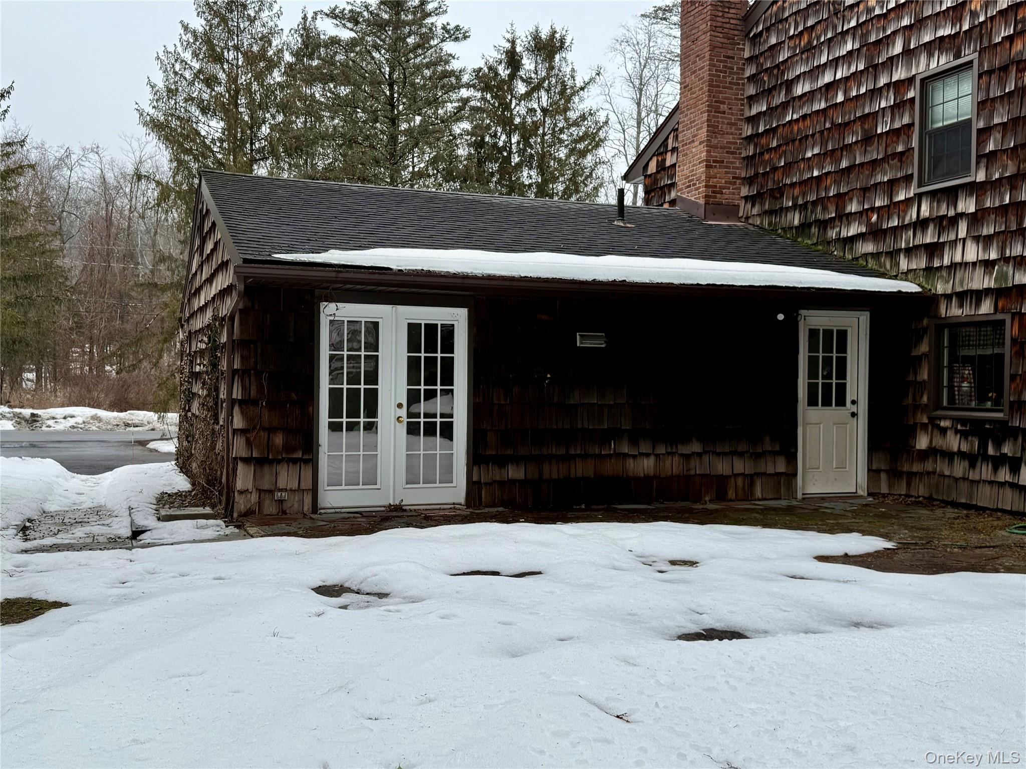 102 Fallkill Road, Unit 1W Hyde Park, NY 12538 - Photo 21 of 21 a front view of a house