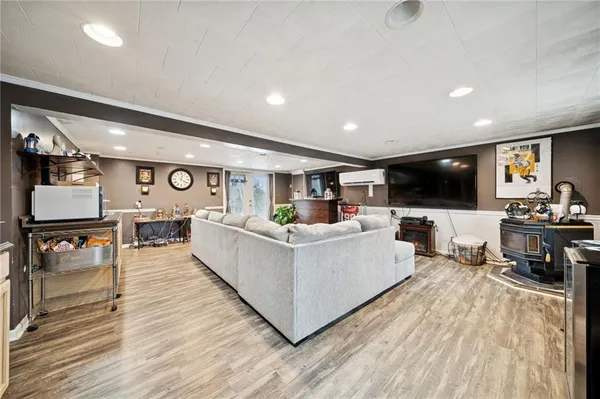 $285,000 | 440 Lippencott Run Road, Waynesburg, PA 15370