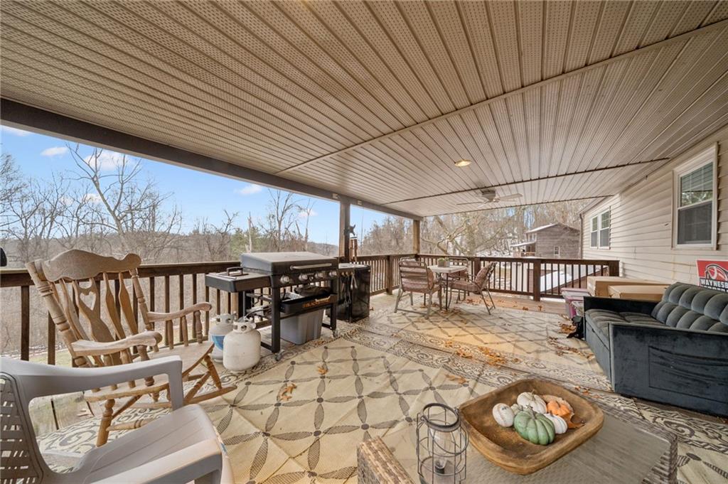 440 Lippencott Run Road Waynesburg, PA 15370 - Photo 30 of 39 a outdoor space with lots of tables and chairs