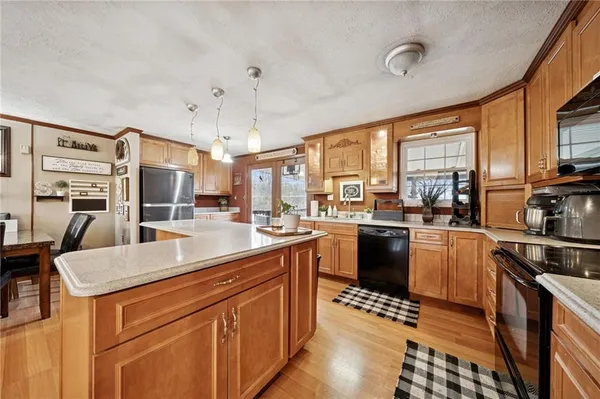 $285,000 | 440 Lippencott Run Road, Waynesburg, PA 15370