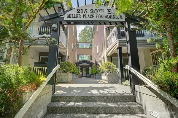 $489,000 | 215 20th Avenue East, Unit 307, Seattle, WA 98112