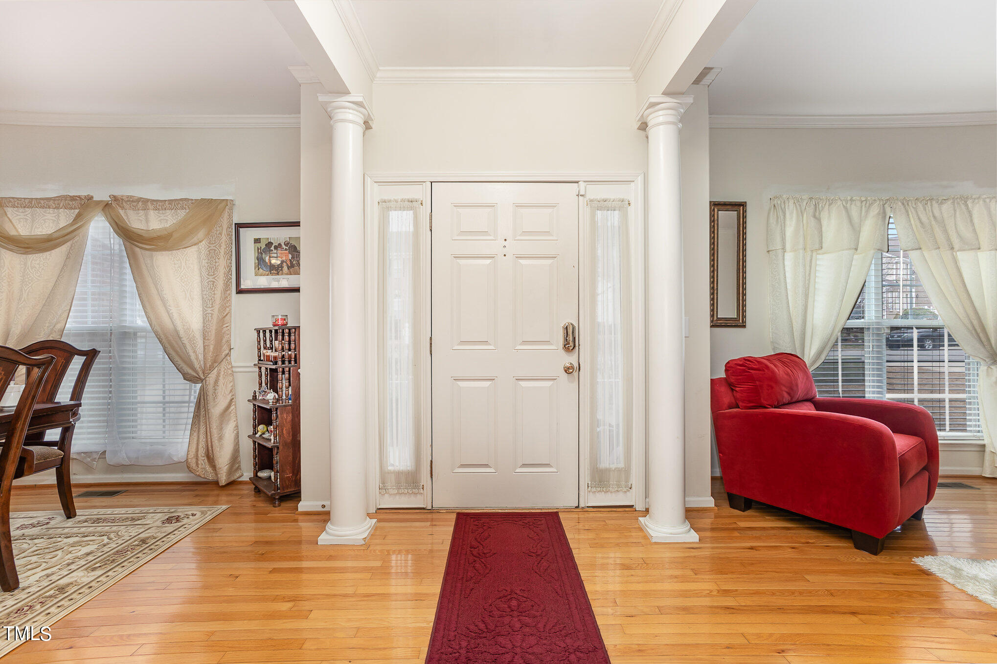 5232 Pinehall Wynd Raleigh, NC 27604 - Photo 4 of 31 001_cy1a0443-edit