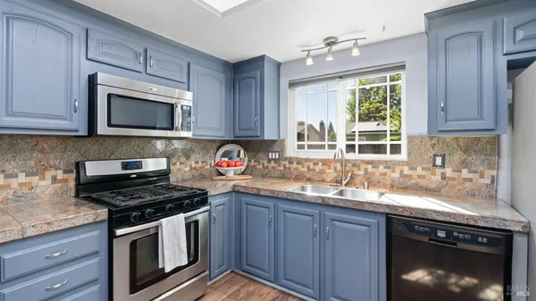 $635,000 | 191 Bel Air Drive, Vacaville, CA 95687