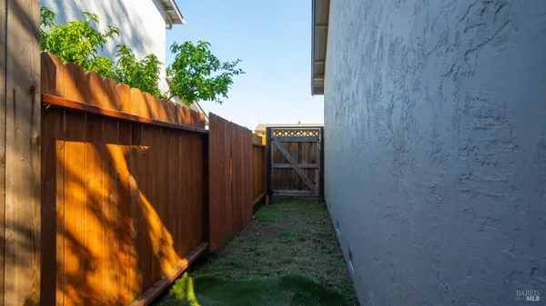 $635,000 | 191 Bel Air Drive, Vacaville, CA 95687