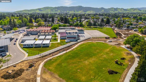 $635,000 | 191 Bel Air Drive, Vacaville, CA 95687