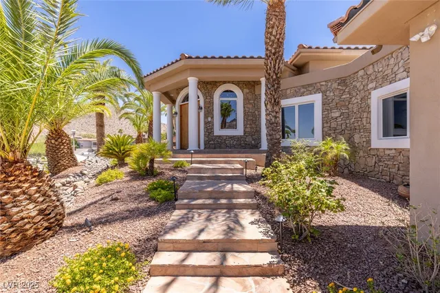$2,399,999 | 214 Desert Rose Court, Boulder City, NV 89005