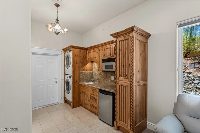 $2,399,999 | 214 Desert Rose Court, Boulder City, NV 89005