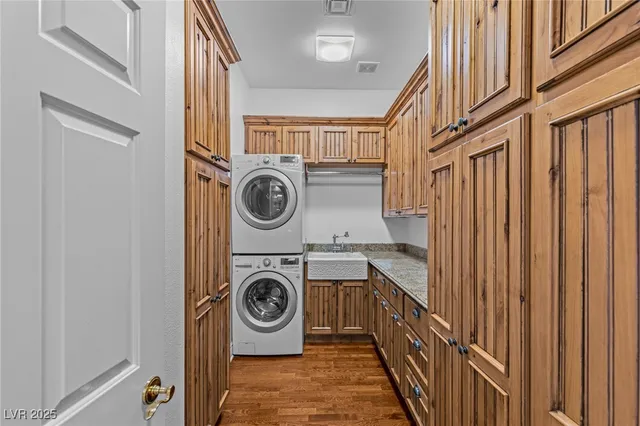 $2,399,999 | 214 Desert Rose Court, Boulder City, NV 89005