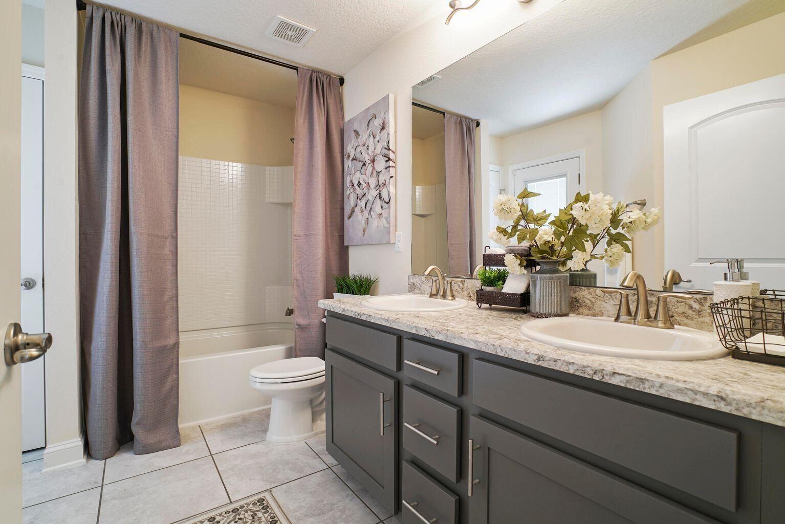 133 Southwest Sea Lion Road Port St. Lucie, FL 34953 - Photo 10 of 18 Cabana Bath