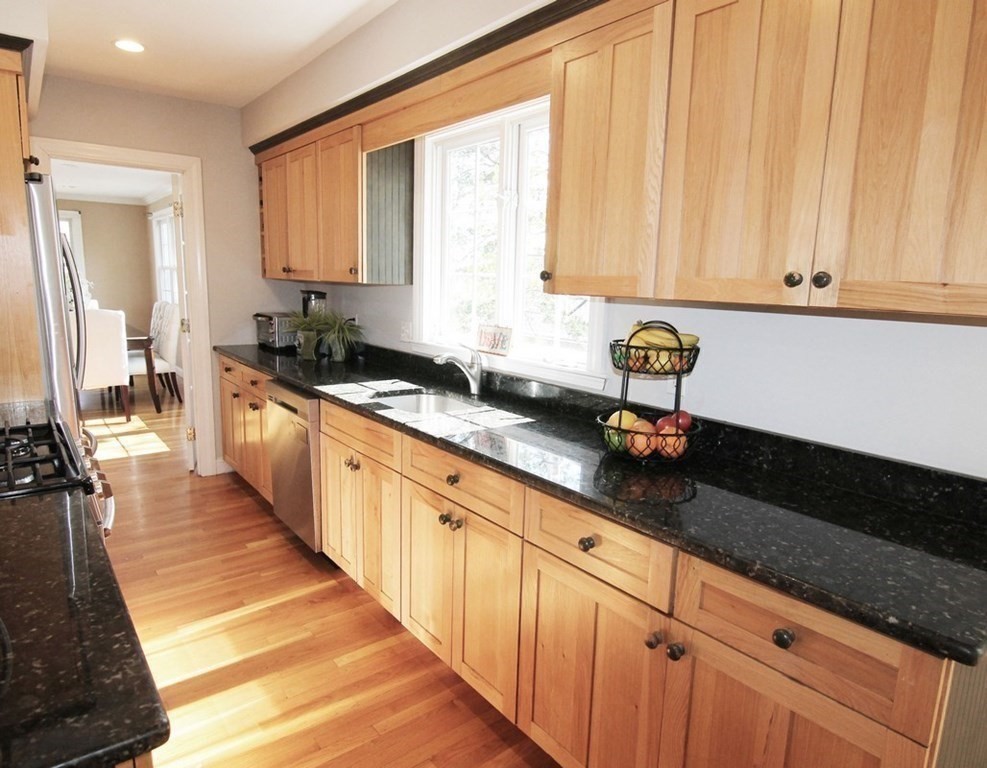 26 Bowker Street Lexington, MA 02421 - Photo 11 of 32 Gallery Image 11