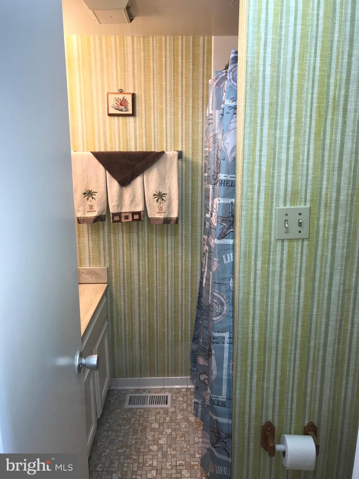 701 Rusty Anchor Road, Unit 18 Ocean City, MD 21842 - Photo 8 of 30 Gallery Image 8