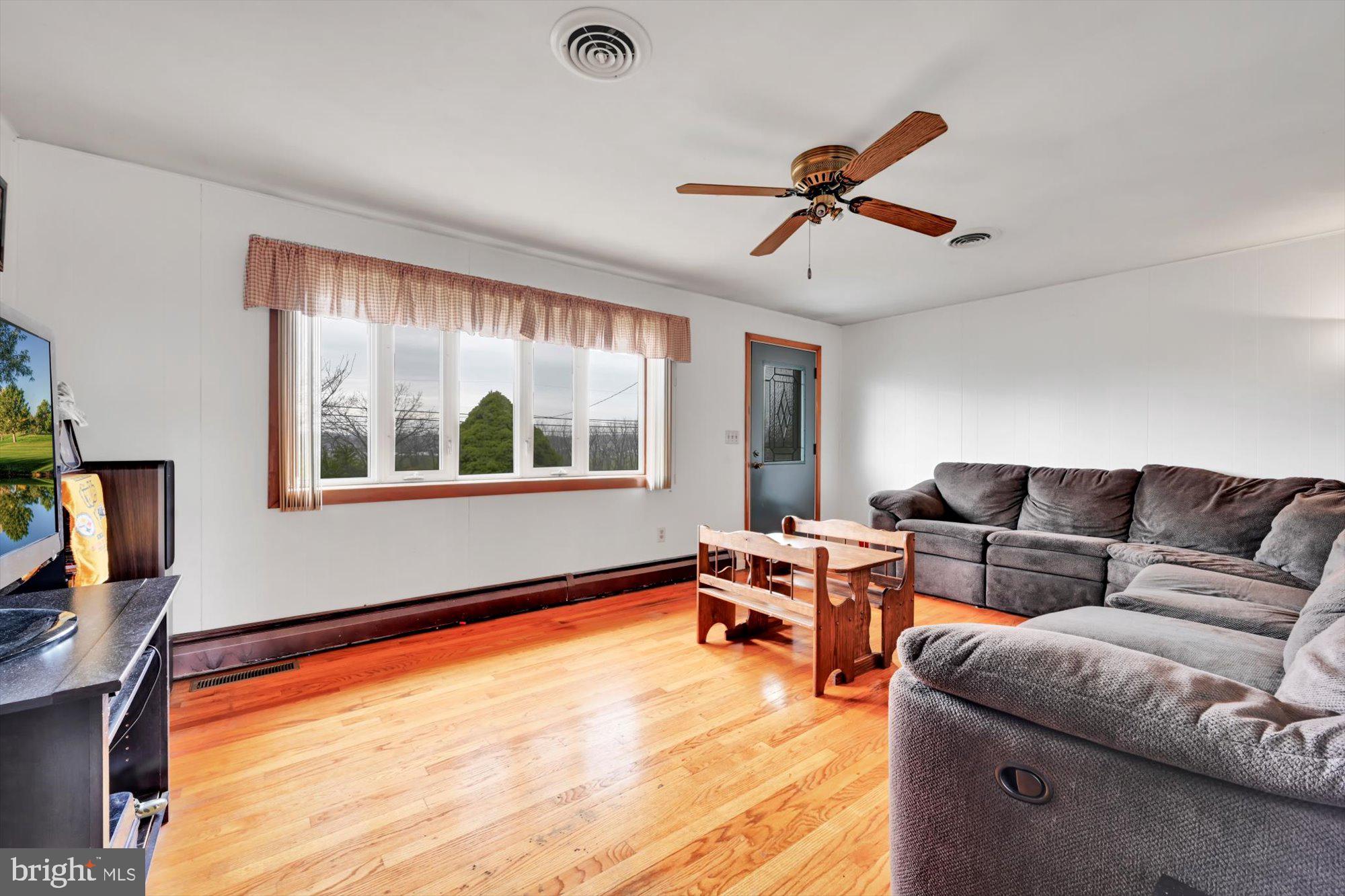 653 Greble Road Lebanon, PA 17046 - Photo 6 of 26 Gallery Image 6