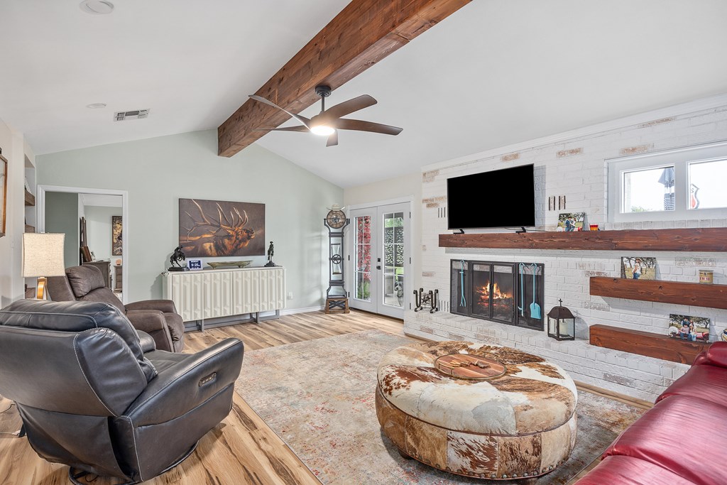 305 Oak Wood Road Kerrville, TX 78028 - Photo 17 of 67
