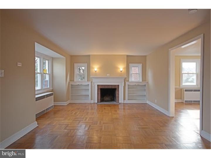 830 Pleasant Road Yeadon, PA 19050 - Photo 8 of 15 Living Room
