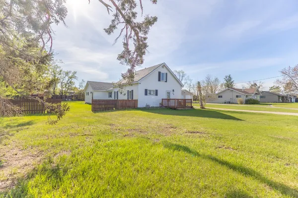 $218,800 | 412 Grant Avenue Southeast, Bemidji, MN 56601