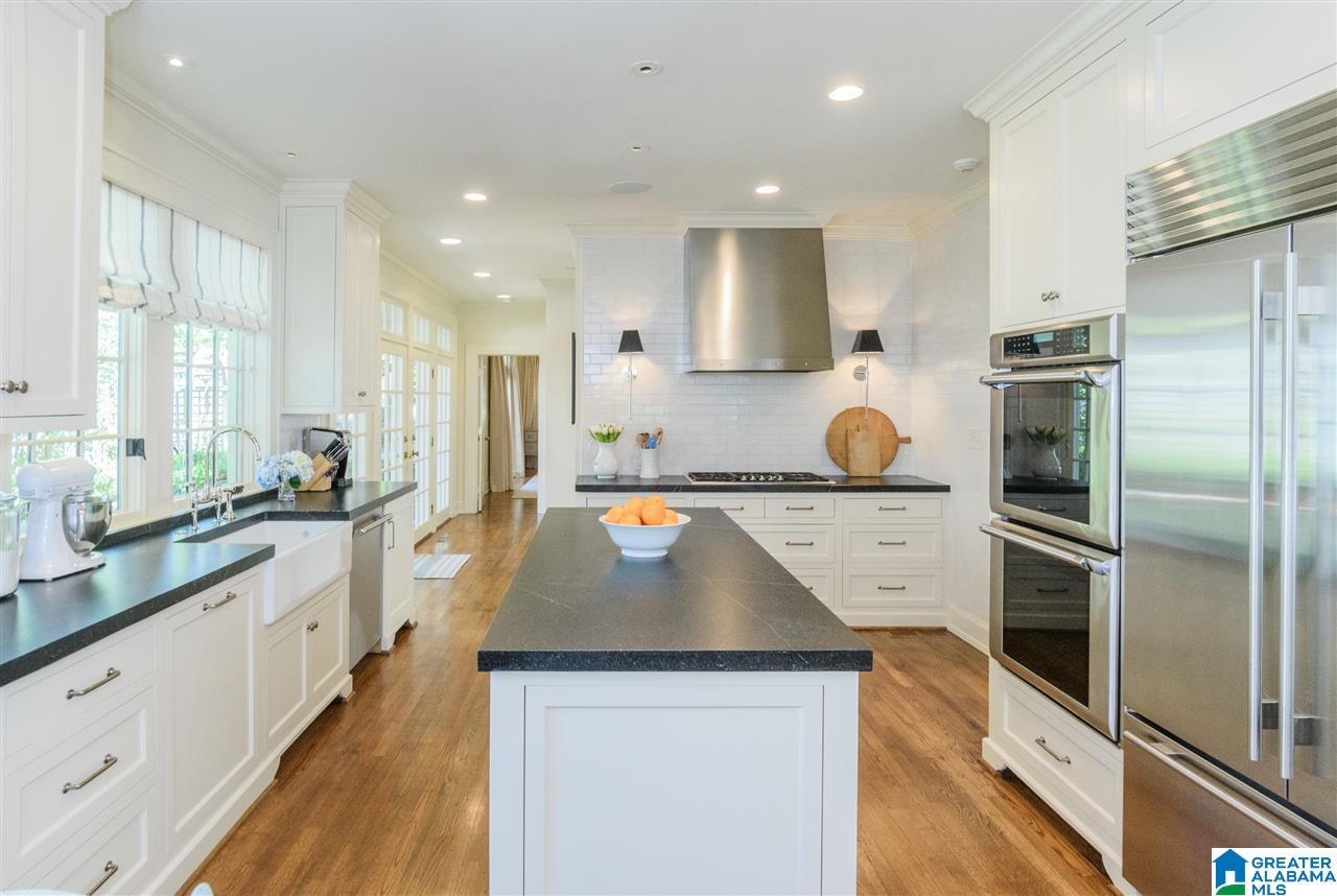 2901 Surrey Road Birmingham, AL 35223 - Photo 15 of 47