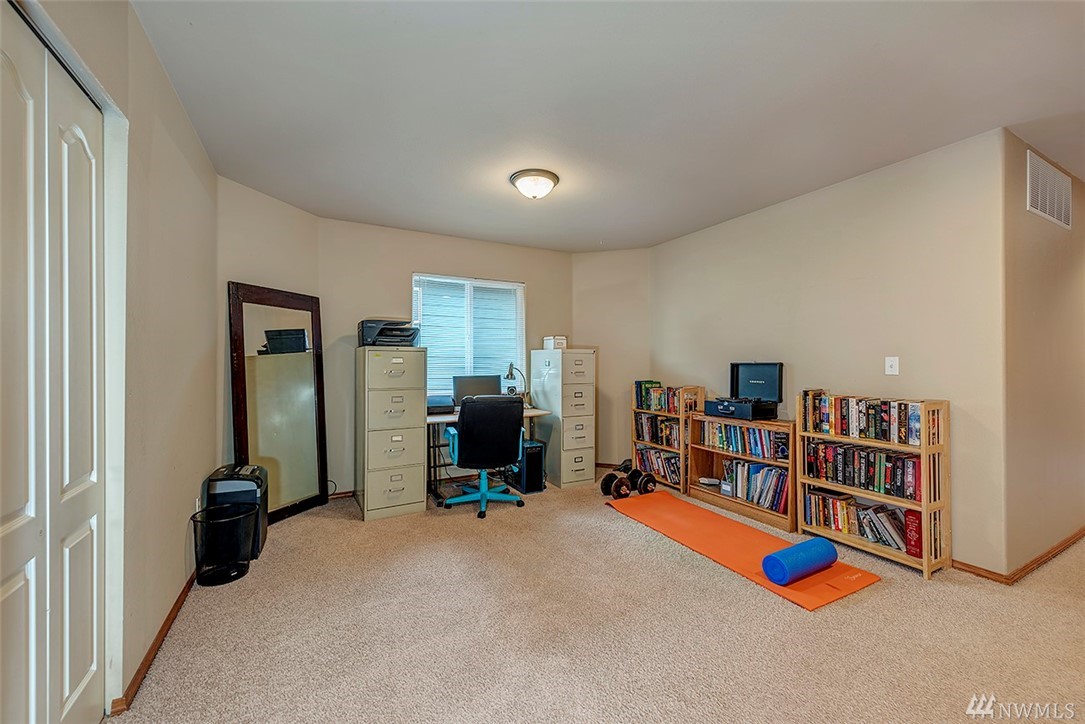 116 196th Place Southwest Bothell, WA 98012 - Photo 11 of 22