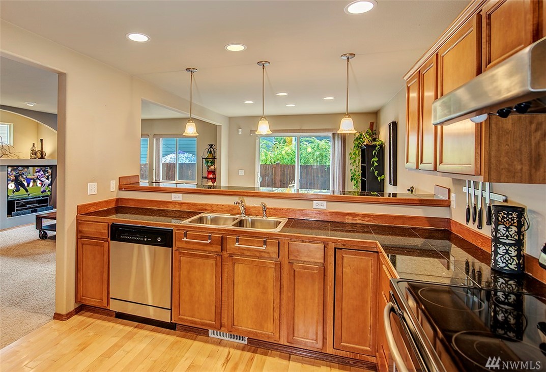 116 196th Place Southwest Bothell, WA 98012 - Photo 9 of 22