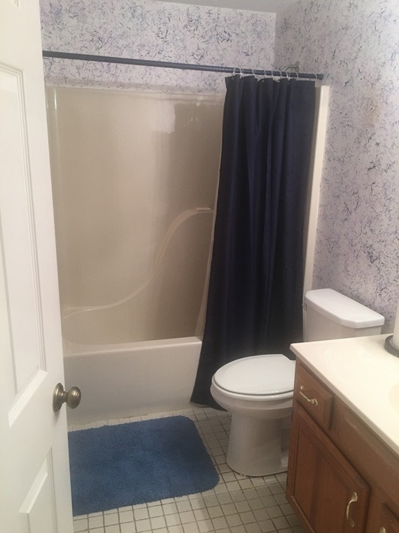 102 Ridgefield Circle, Unit C Clinton, MA 01510 - Photo 12 of 12 Gallery Image 12
