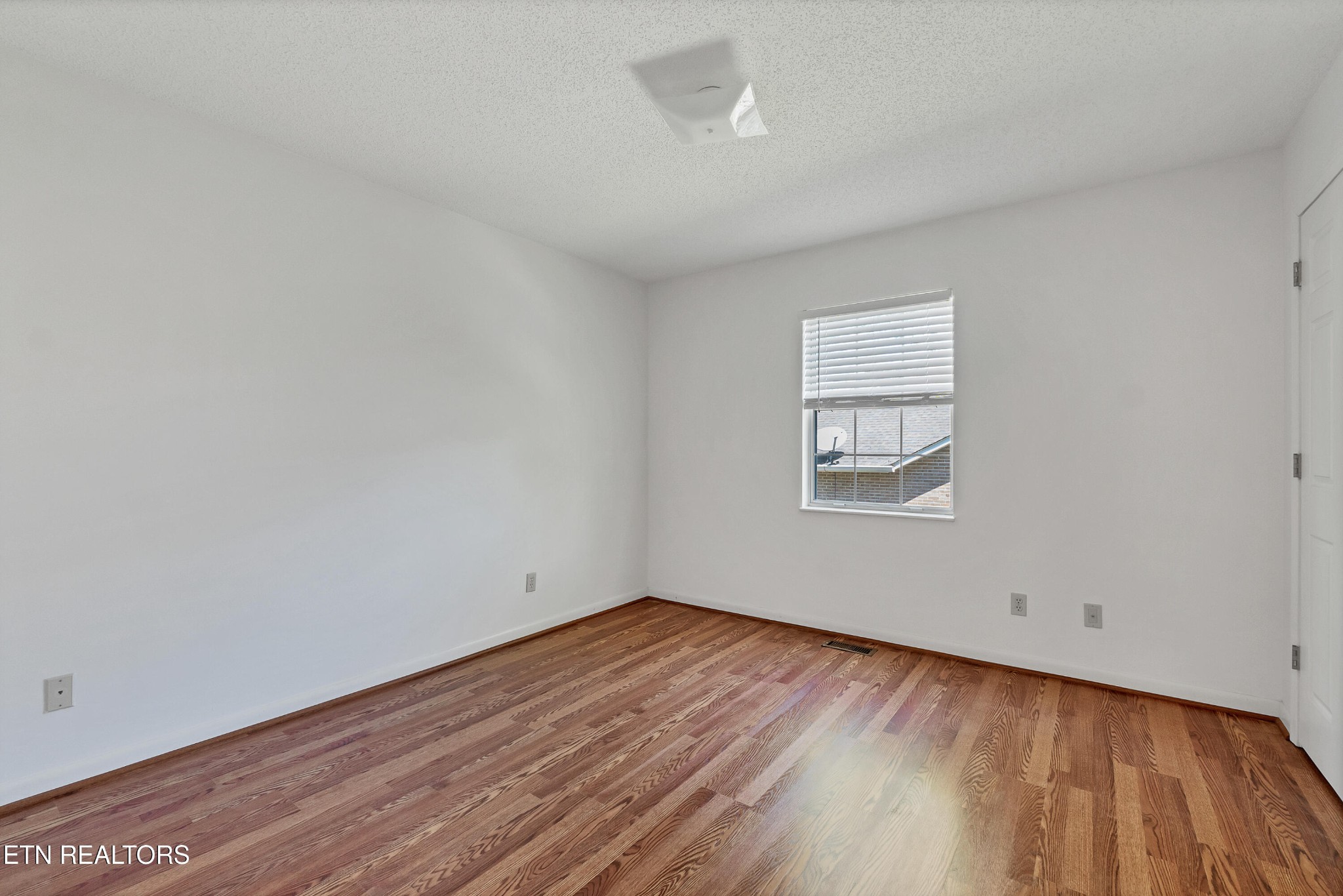 2036 Little Best Road Maryville, TN 37803 - Photo 34 of 54 wooden floor in a room