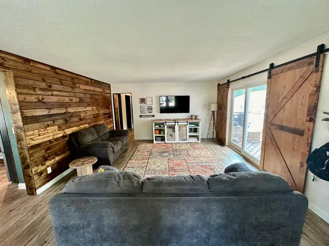 $254,900 | 507 6th Street Northeast, Roseau, MN 56751