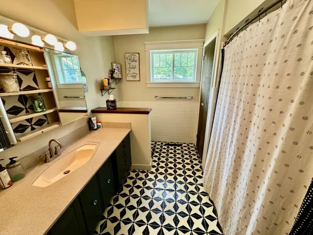 $254,900 | 507 6th Street Northeast, Roseau, MN 56751